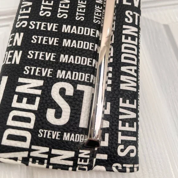 Steve Madden Black & White Logo Wristlet Wallet Crossbody Bag w/ Metal Bar - Picture 2 of 8